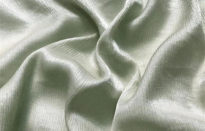Linen silk hay linen lụa là chất liệu kết hợp giữa linen và lụa.